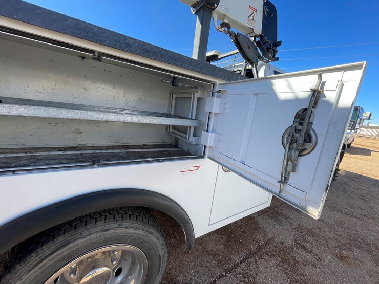 2013-ford-f450-image-137