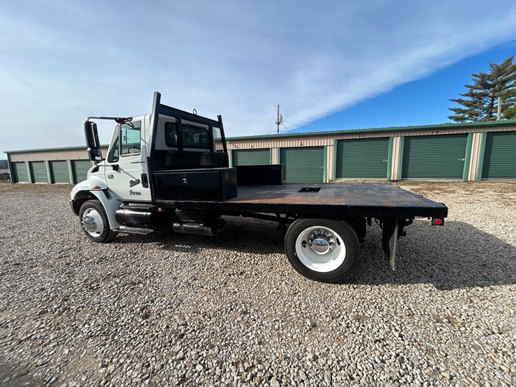 2007-international-durastar-4300-image-10