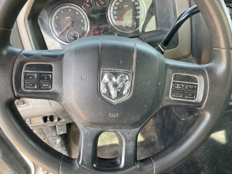 2012-dodge-2500-image-18