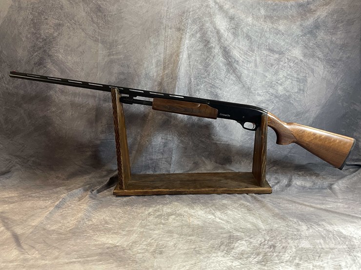 #2410-•-armsco-410-ga.-pump-action-shotgun,-sn:-410p18-000393-image-3