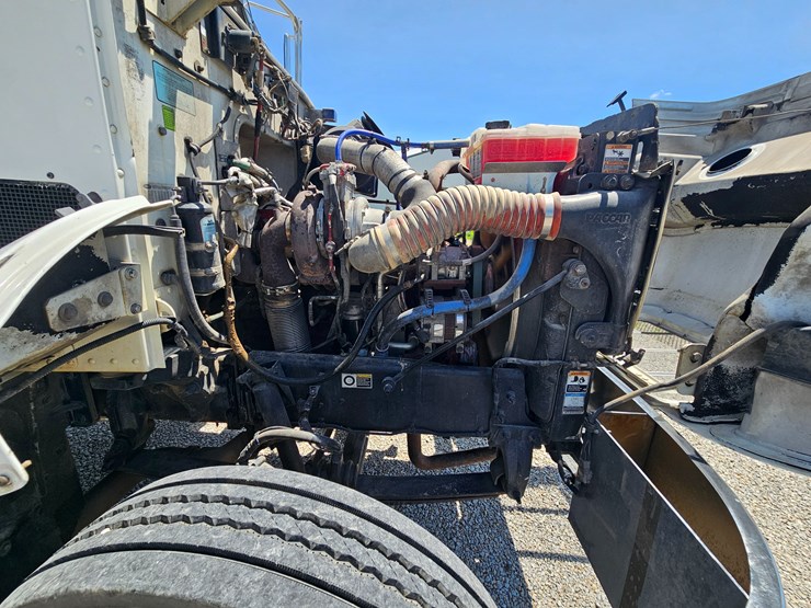 2012-peterbilt-382-image-68