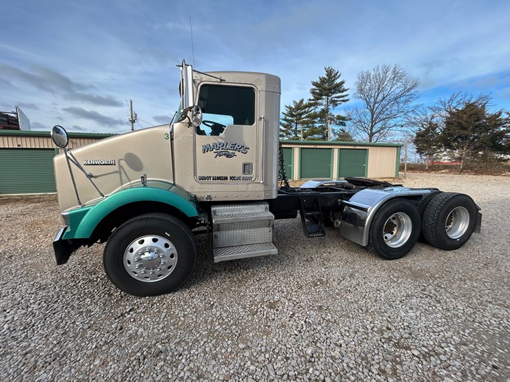 2001-kenworth-t800-image-4