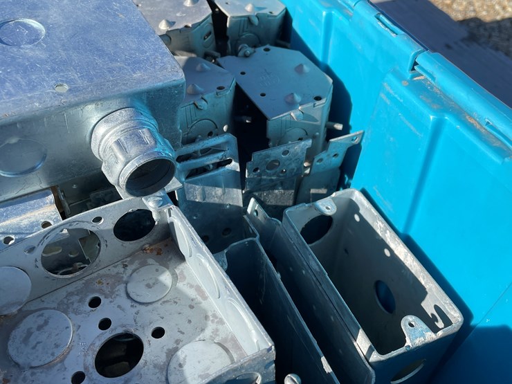 #3124-•-switch-boxes-image-11