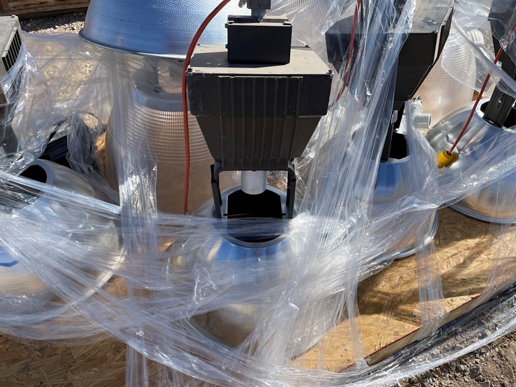 #3188-•-light-fixtures-image-11