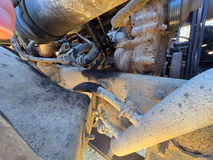 2002-freightliner-columbia-120-image-46