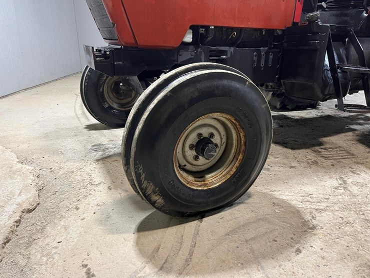 case-ih-5140-image-9