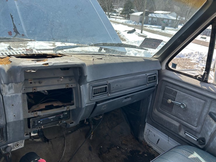 1984-ford-f700-image-94