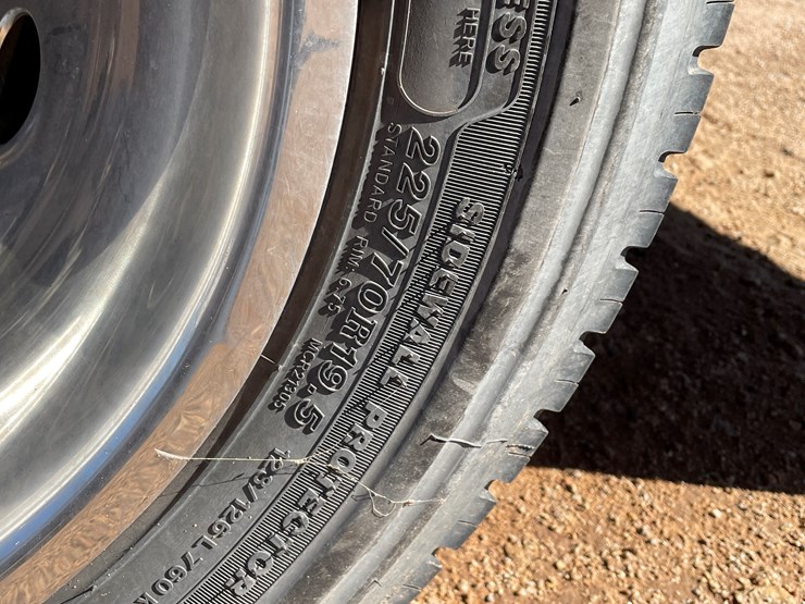 2013-ford-f450-image-11