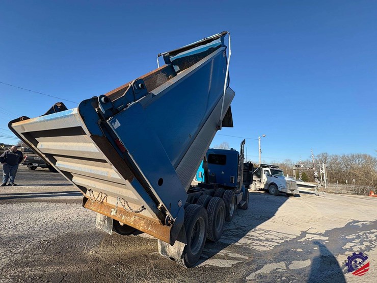 2020-kenworth-t880-image-79