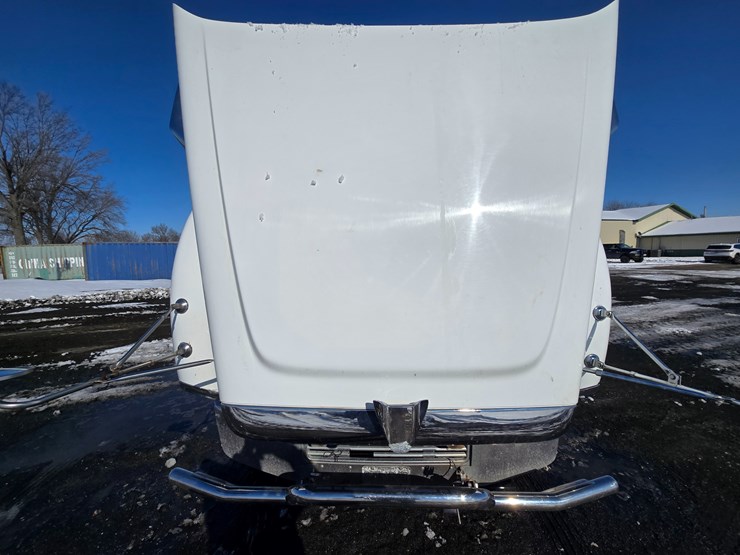 2012-freightliner-coronado-132-image-48