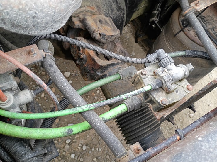 2011-international-transtar-8600-image-75