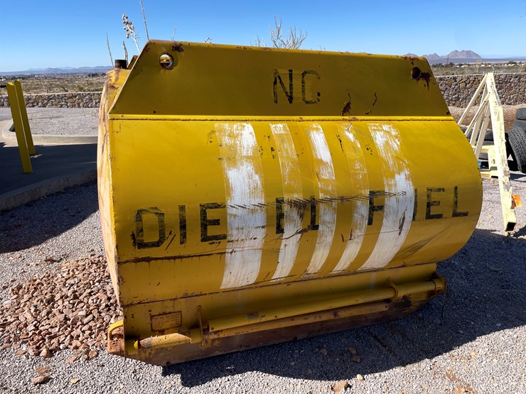 #3293-•-fuel-tank-image-12