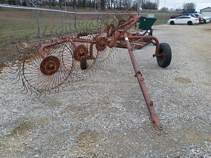 massey-ferguson-39-image-7