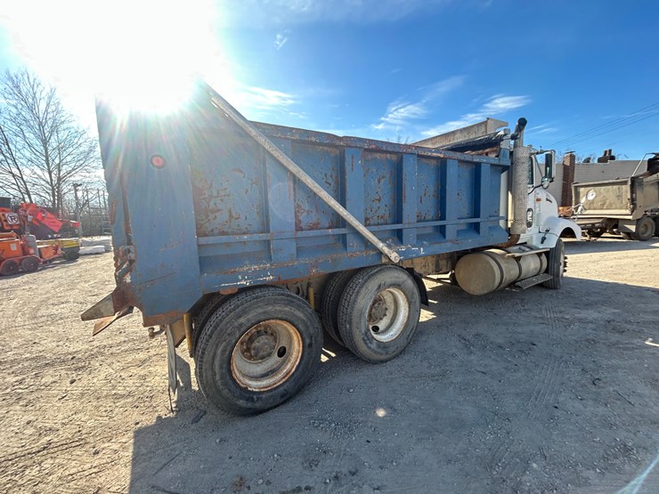 1994-international-9400-image-34