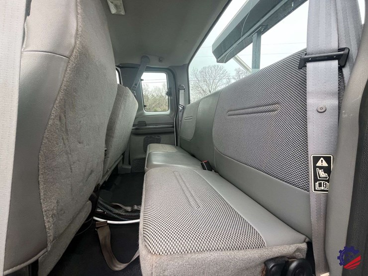 2004-ford-f650-image-69