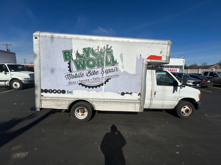 2006-ford-e450-image-26