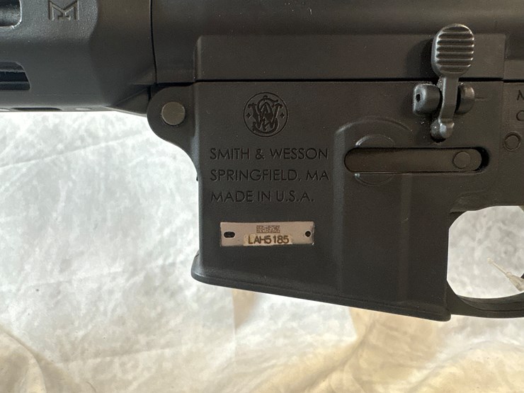 #2756-•-smith-&-wesson-m&p-15-22-22-lr-semi-auto-rifle,-sn:-lah5185-image-11