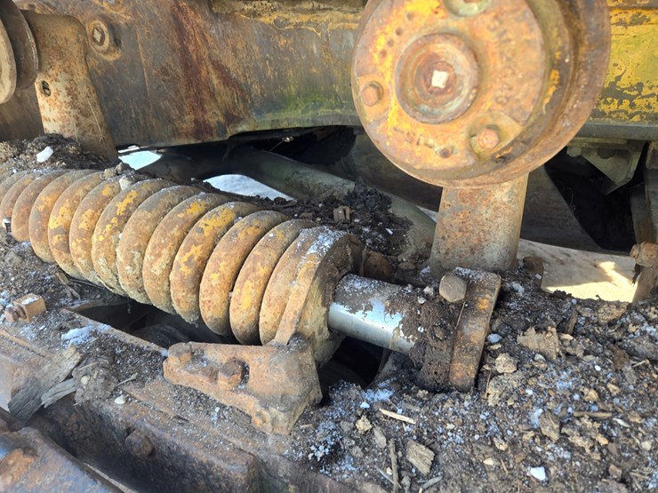 caterpillar-d6b-image-65