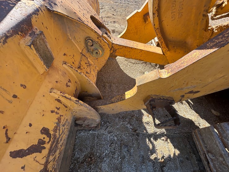 2004-deere-755c-image-56