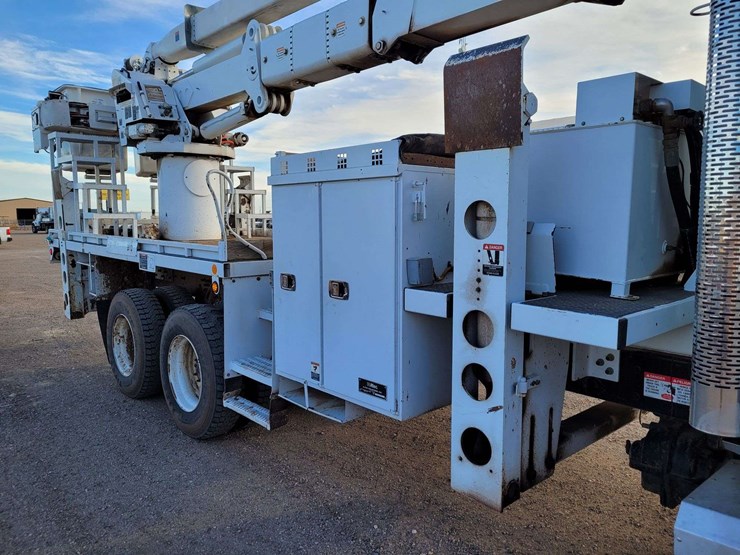 2011-international-workstar-7500-image-4