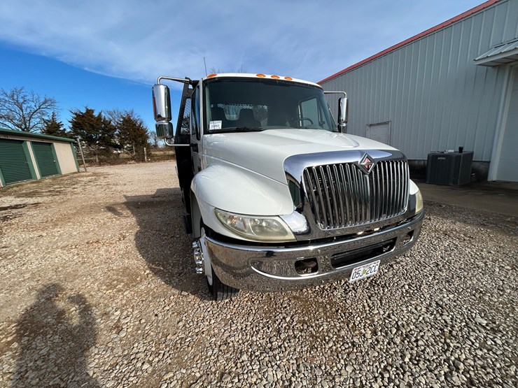 2007-international-durastar-4300-image-27