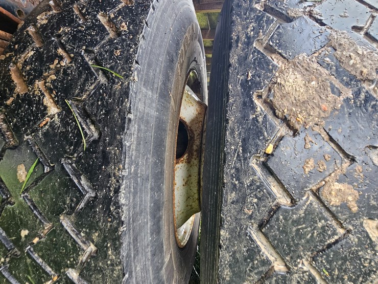 1999-freightliner-fl70-image-72