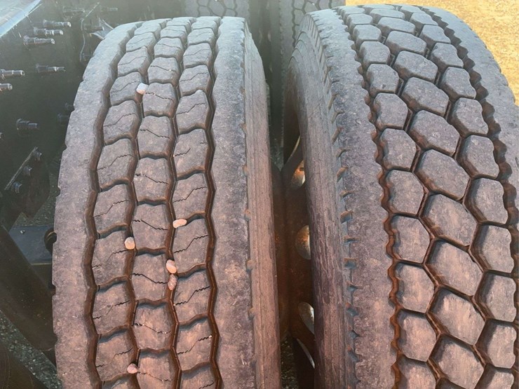 2019-volvo-volvo-vnl-tandem-axle-dual-conventional-new-generation-tractor-truck-image-70