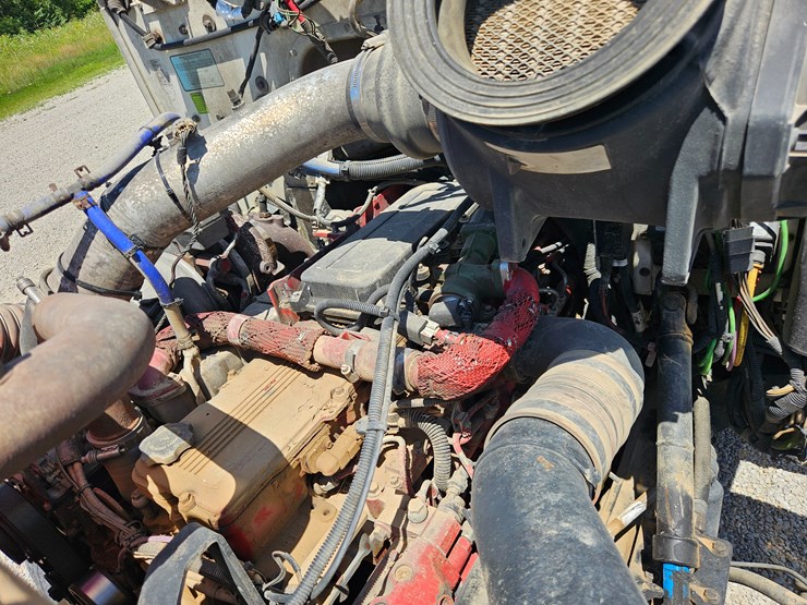 2012-peterbilt-382-image-56