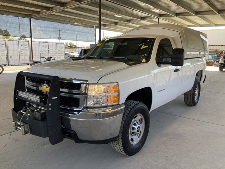 2014-chevrolet-silverado-2500-image-4