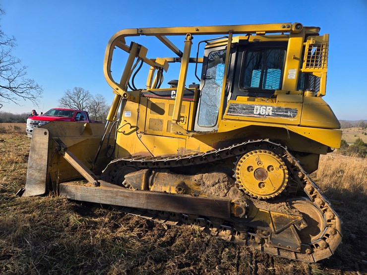 2002-caterpillar-d6r-image-7