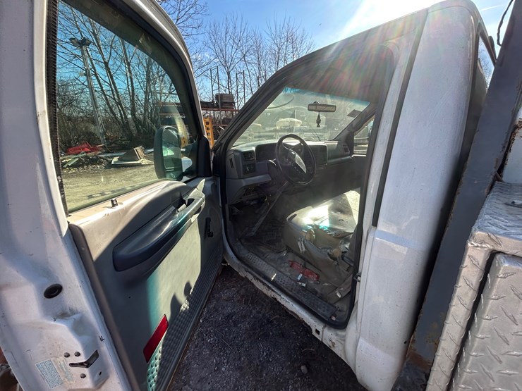 2000-ford-f450-image-35