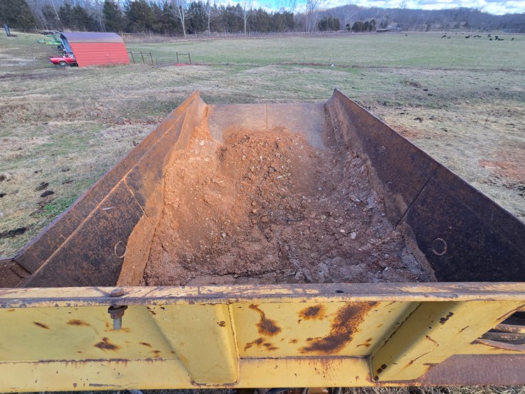 caterpillar-d25c-image-46