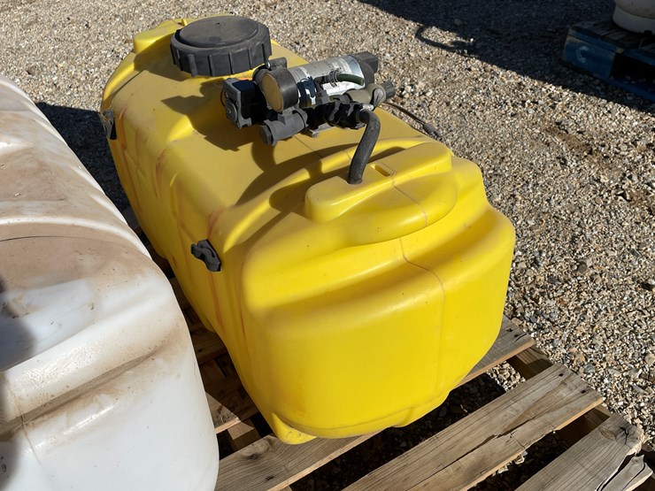 #3126-•-lot-3126-image-4