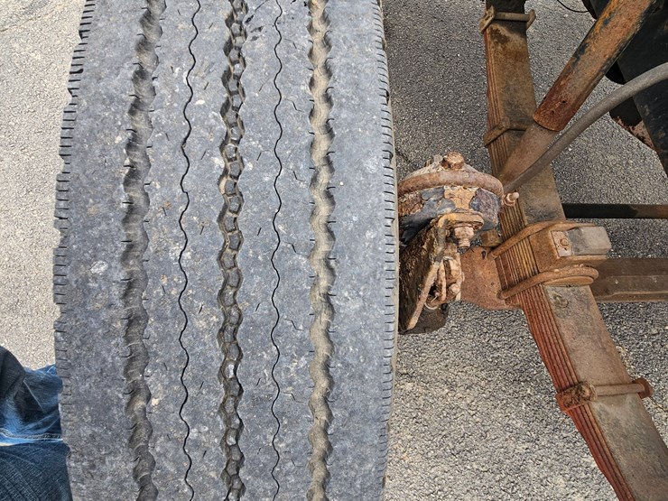 1998-ford-f700-image-41