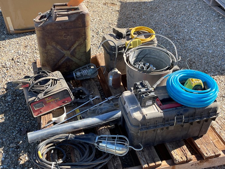 #3135-•-lot-3135-image-3