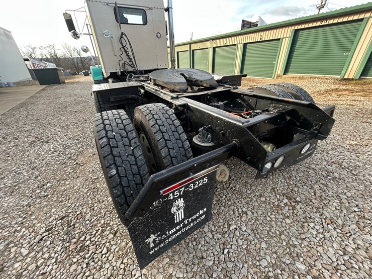 2001-kenworth-t800-image-56