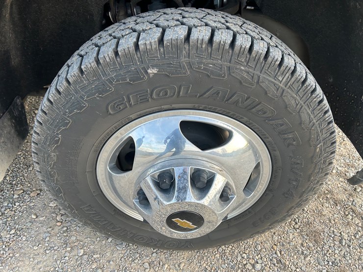 2021-chevrolet-silverado-3500-image-56