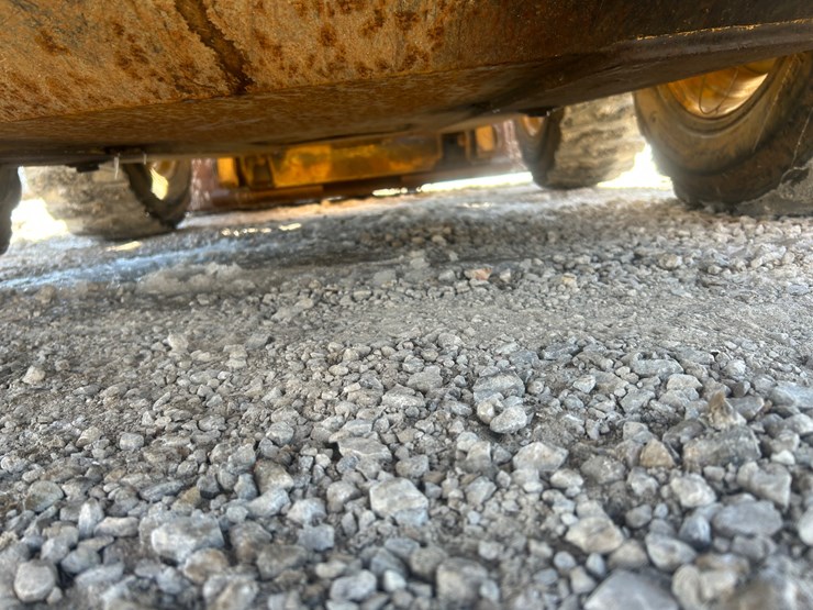 2003-caterpillar-236-image-62