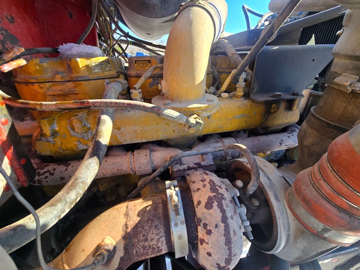 1996-peterbilt-385-image-45