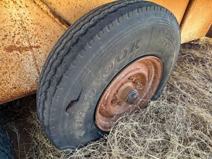 1999-gooseneck-livestock-trailer-image-17