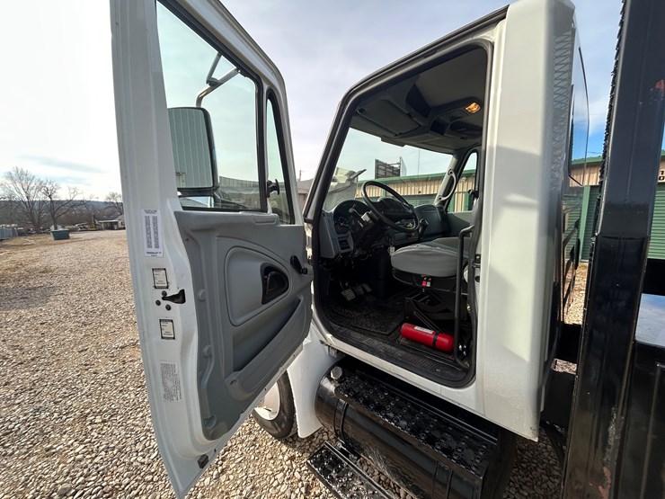 2007-international-durastar-4300-image-57