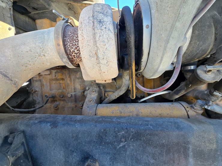 1995-freightliner-fld120-image-60