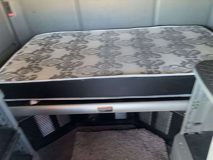 2017-kenworth-t680-image-27