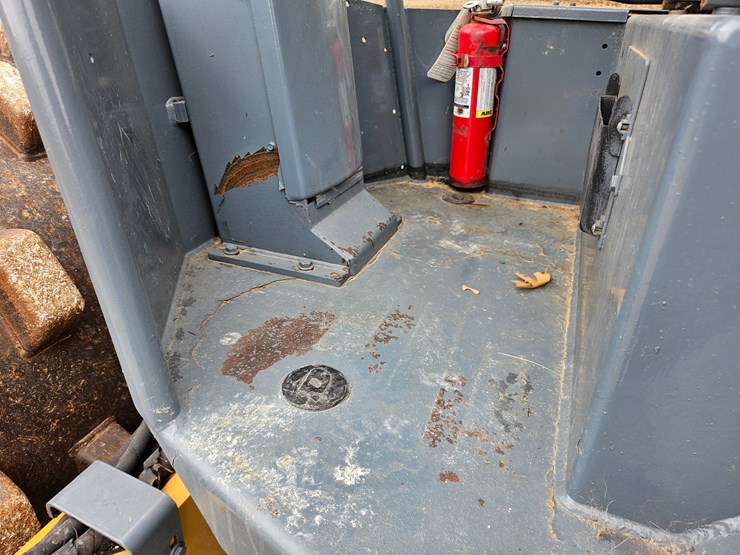 2020-dynapac-ca1300d-image-34