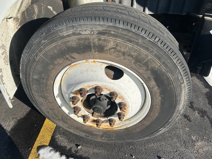 2013-international-durastar-4300-image-33