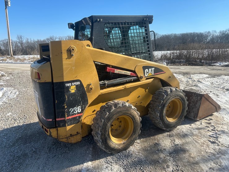 2003-caterpillar-236-image-13