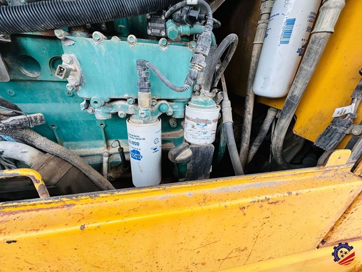 2003-volvo-g710b-image-117