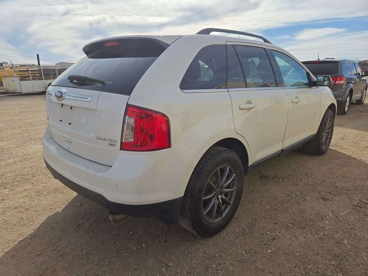 2014-ford-edge-image-3