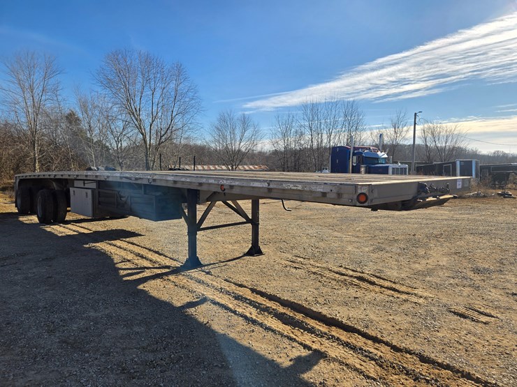 2000-reitnouer-flatbed-image-29