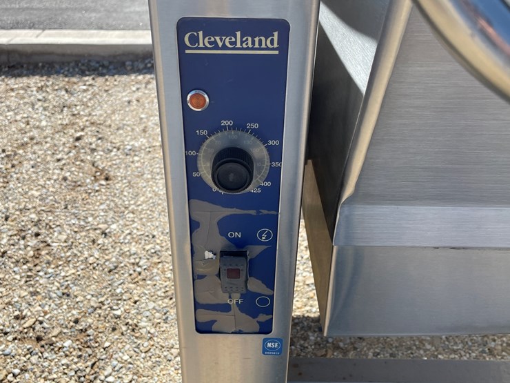 #3134-•-tilt-kettle-image-8